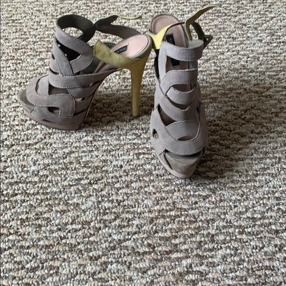 Intricate patterned stiletto heels